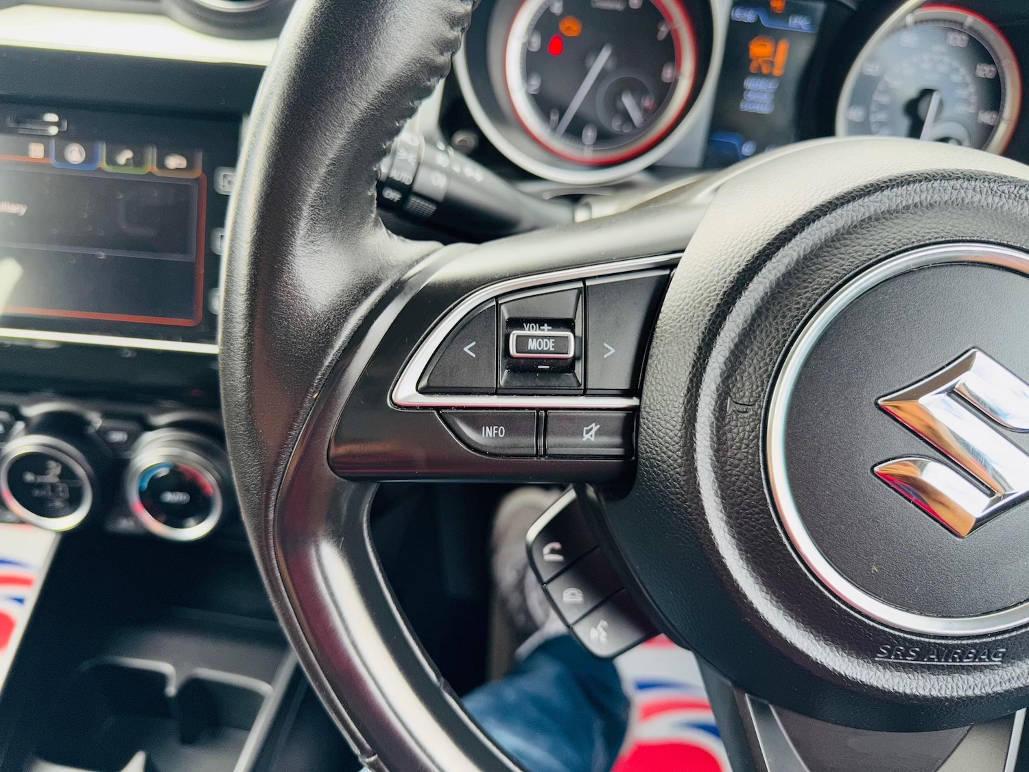 Used Suzuki Swift 2018 for sale - 76226231: Photo 29