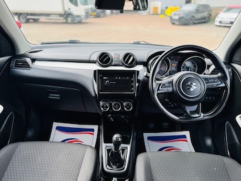 Used Suzuki Swift 2018 for sale - 76226231: Photo