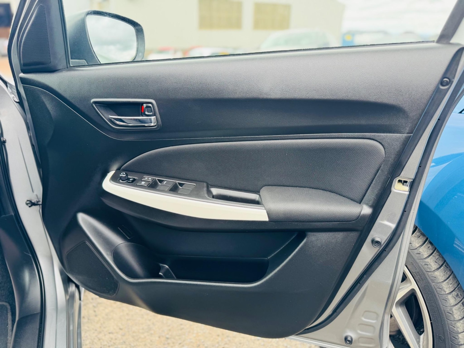 Used Suzuki Swift 2018 for sale - 76226231: Photo 41