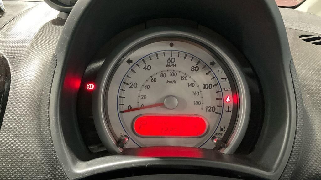 Used Suzuki Splash 2014 for sale - 77147829: Photo 13