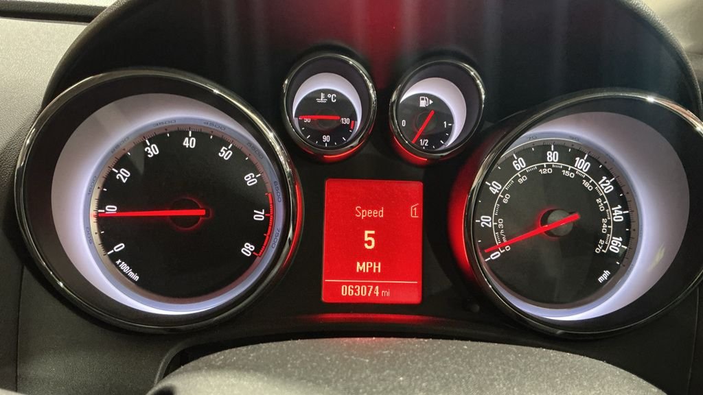 Used Vauxhall Astra 2013 for sale - 77905318: Photo 9