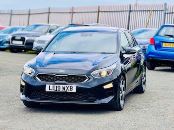Used Kia Ceed 2019 for sale - 75258352: Photo
