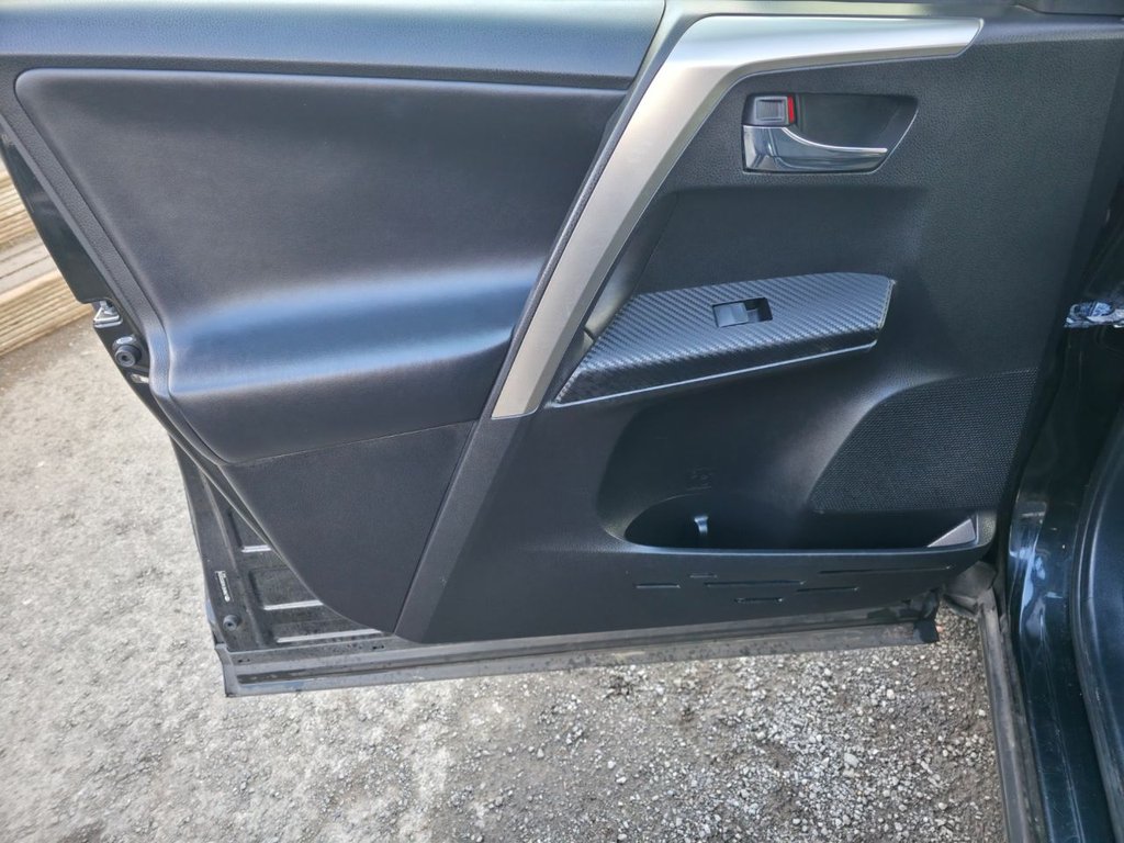 Used Toyota RAV4 2014 for sale - 78095970: Photo 24