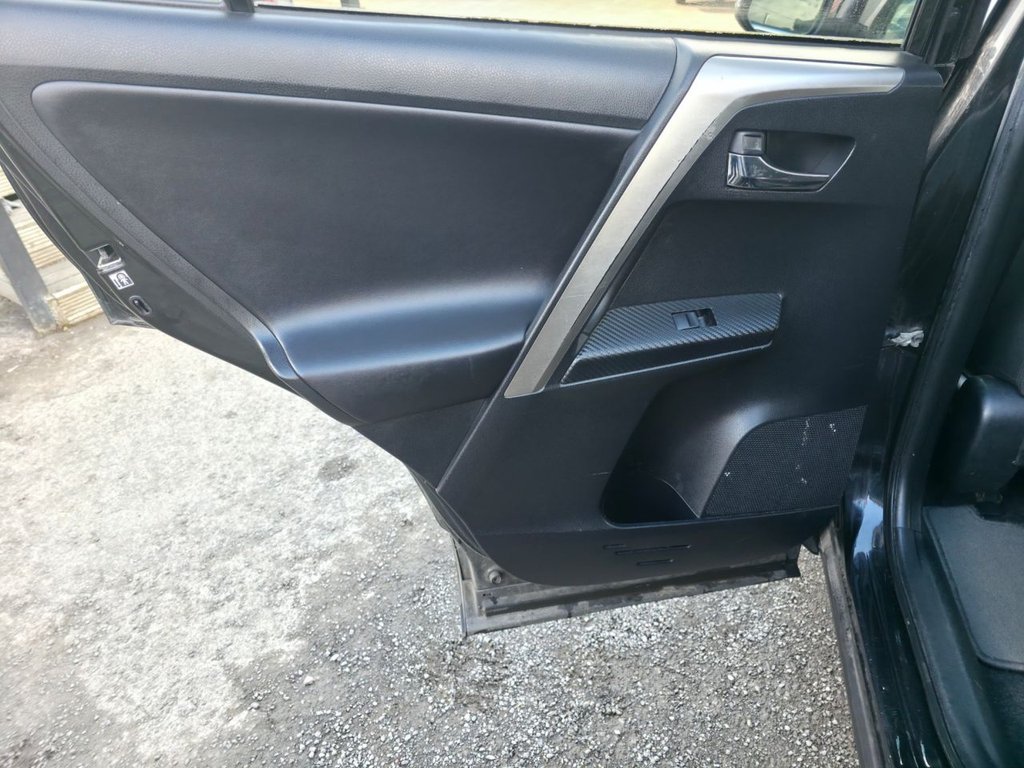 Used Toyota RAV4 2014 for sale - 78095970: Photo 29