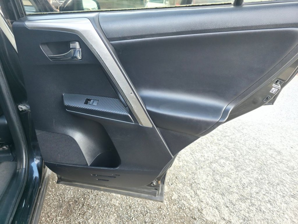 Used Toyota RAV4 2014 for sale - 78095970: Photo 32