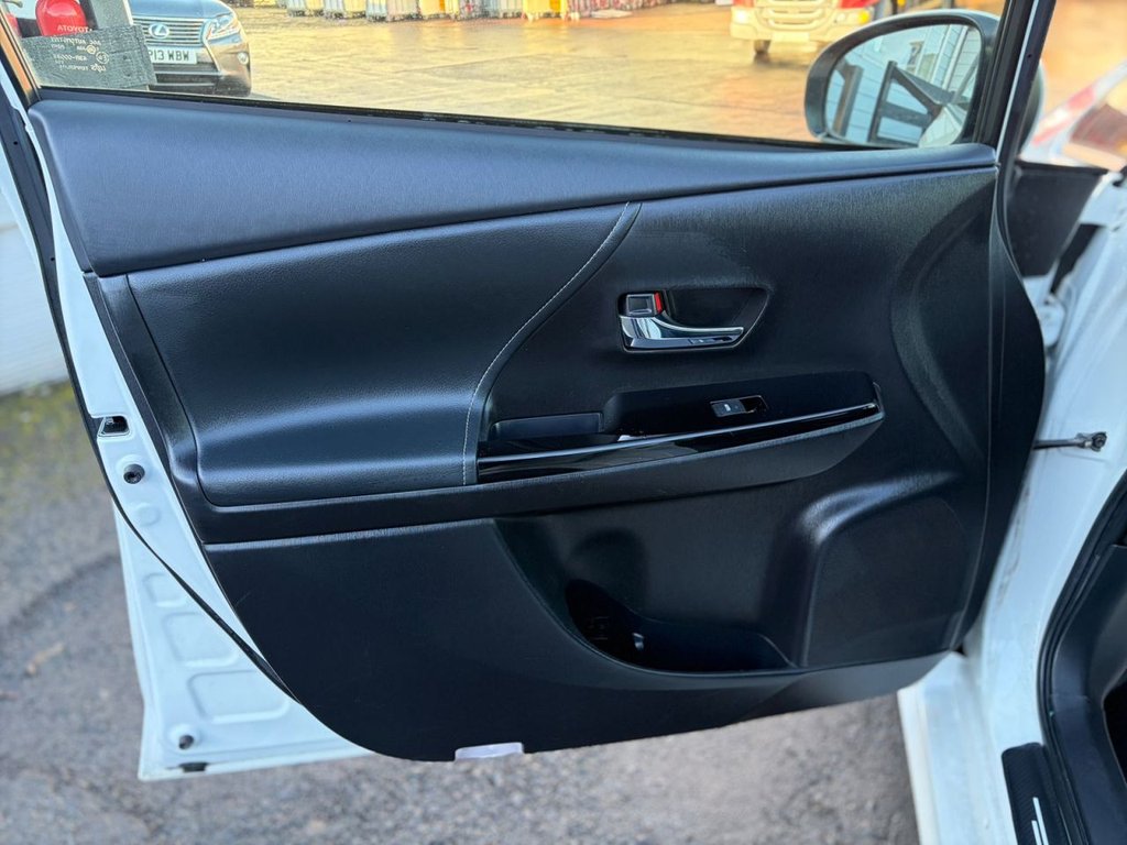 Used Toyota Prius+ 2025 for sale - 77250384: Photo 13