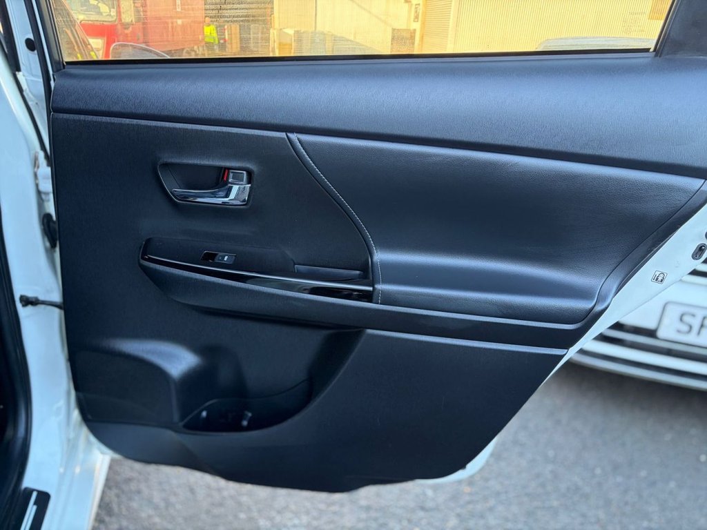 Used Toyota Prius+ 2025 for sale - 77250384: Photo 14