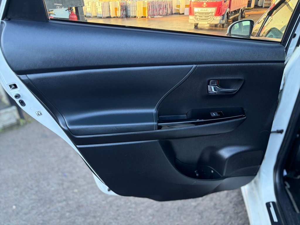 Used Toyota Prius+ 2025 for sale - 77250384: Photo 18