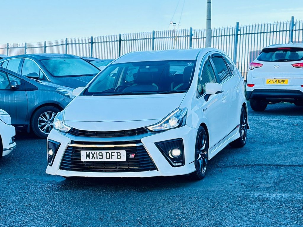 Used Toyota Prius+ 2025 for sale - 77250384: Photo 2
