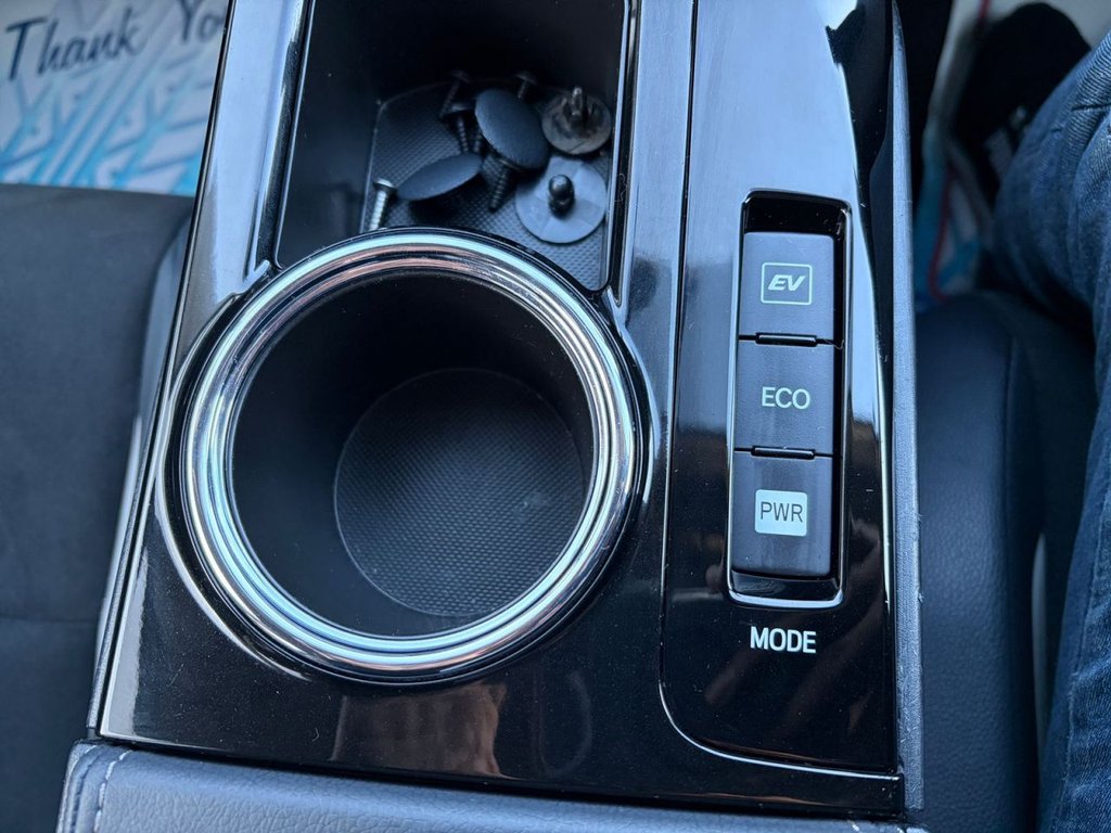 Used Toyota Prius+ 2025 for sale - 77250384: Photo 21