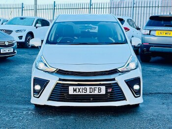Used Toyota Prius+ 2019 for sale - 77250384: Photo