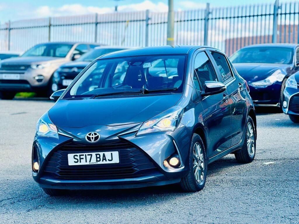 Used Toyota Yaris 2017 for sale - 77147781: Photo 3