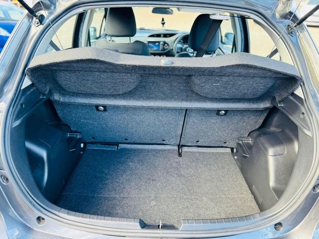 Used Toyota Yaris 2017 for sale - 77147781: Photo 30