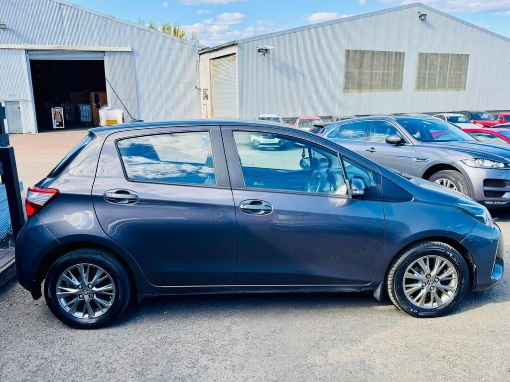 Used Toyota Yaris 2017 for sale - 77147781: Photo 38