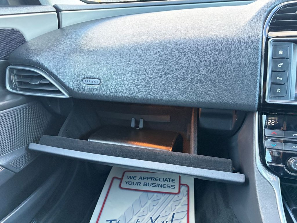 Used Jaguar XE 2015 for sale - 77147826: Photo 26