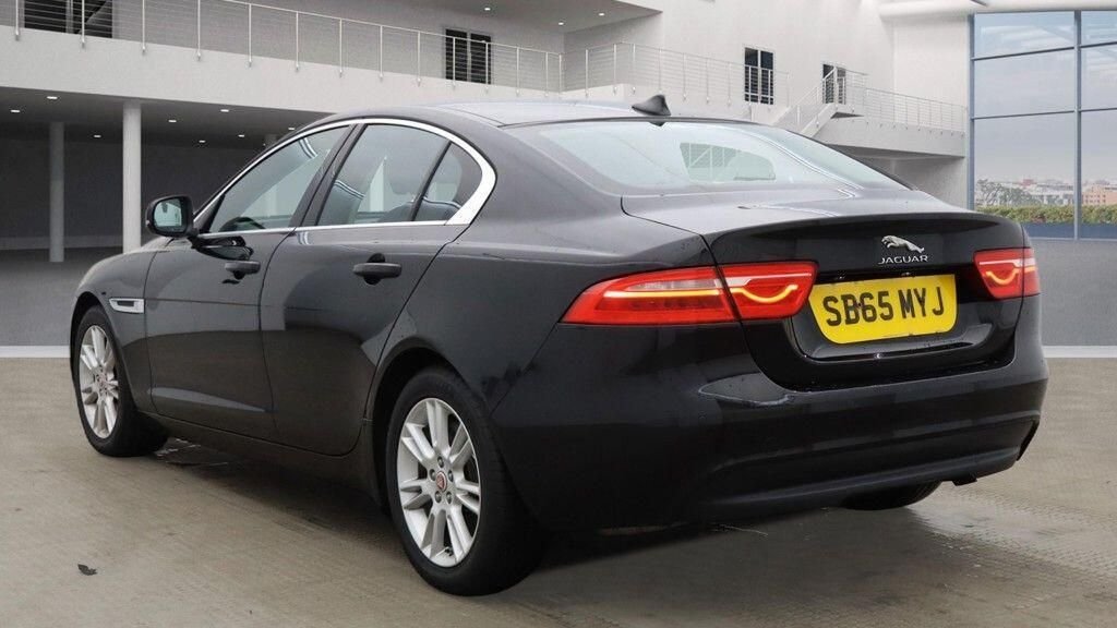 Used Jaguar XE 2015 for sale - 77147826: Photo 3