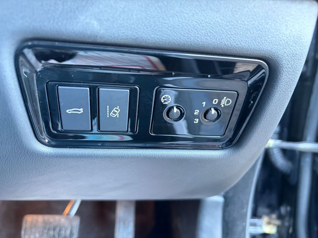 Used Jaguar XE 2015 for sale - 77147826: Photo 33