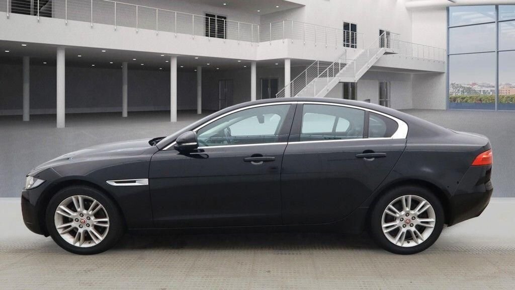 Used Jaguar XE 2015 for sale - 77147826: Photo 4