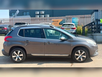 Used Peugeot 2008 2015 for sale - 79197390: Photo