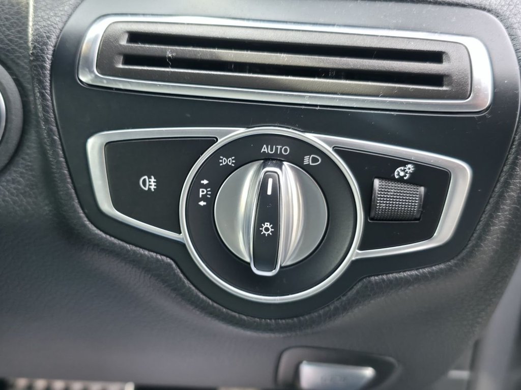 Used Mercedes-Benz C Class 2018 for sale - 77891247: Photo 27