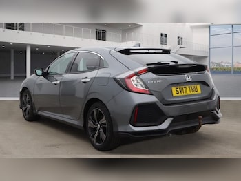 Used Honda Civic 2017 for sale - 77667432: Photo