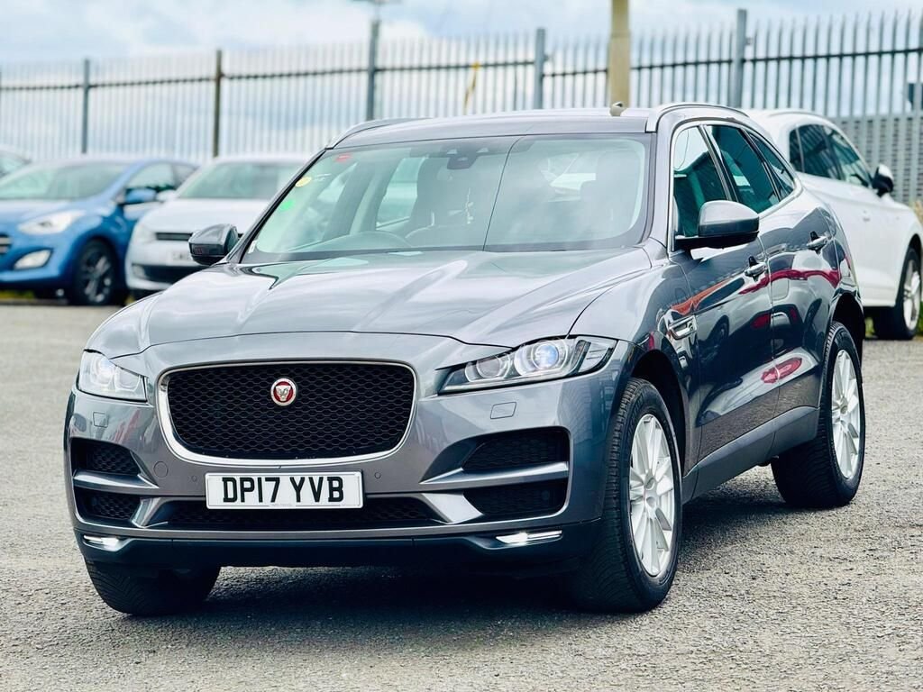 Used Jaguar F-Pace 2017 for sale - 77147833: Photo 2