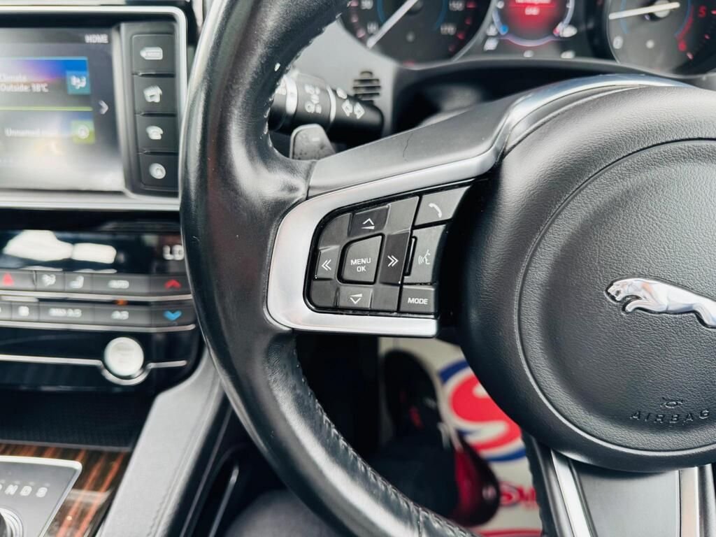 Used Jaguar F-Pace 2017 for sale - 77147833: Photo 22