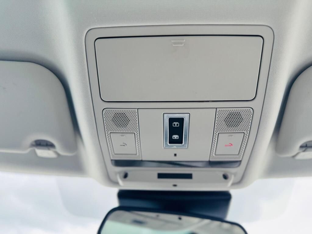 Used Jaguar F-Pace 2017 for sale - 77147833: Photo 38