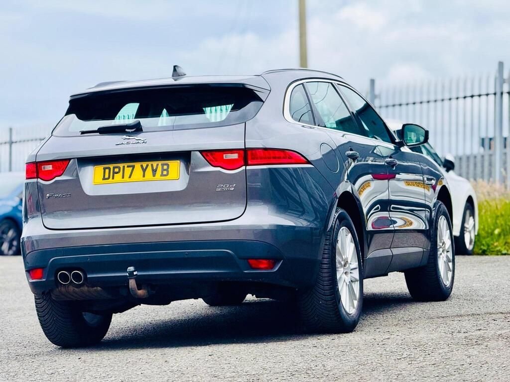 Used Jaguar F-Pace 2017 for sale - 77147833: Photo 4