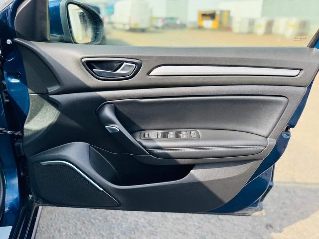 Used Renault Megane 2017 for sale - 77147785: Photo 40