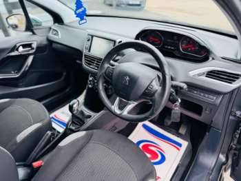 Used Peugeot 208 2015 for sale - 75110422: Photo