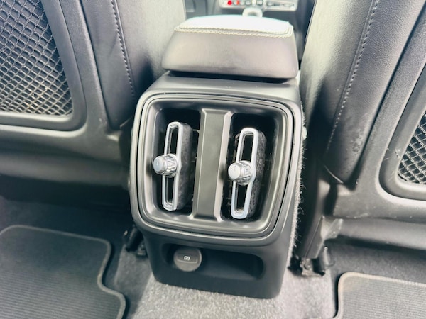 Used Volvo XC40 2019 for sale - 76259348: Photo 25