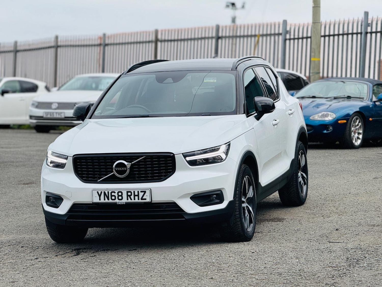 Used Volvo XC40 2019 for sale - 76259348: Photo 3
