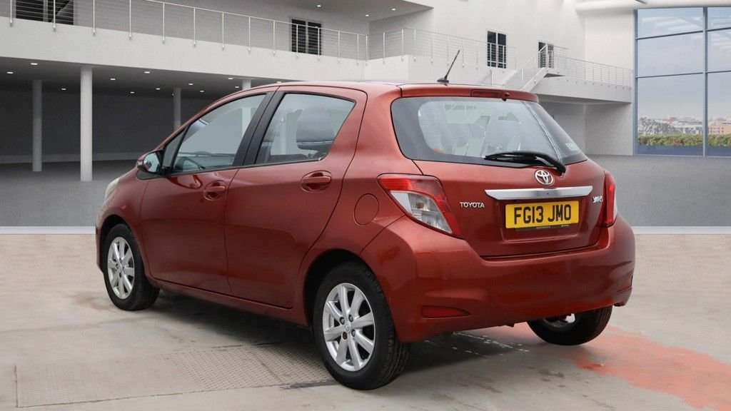 Used Toyota Yaris 2013 for sale - 77451845: Photo 3