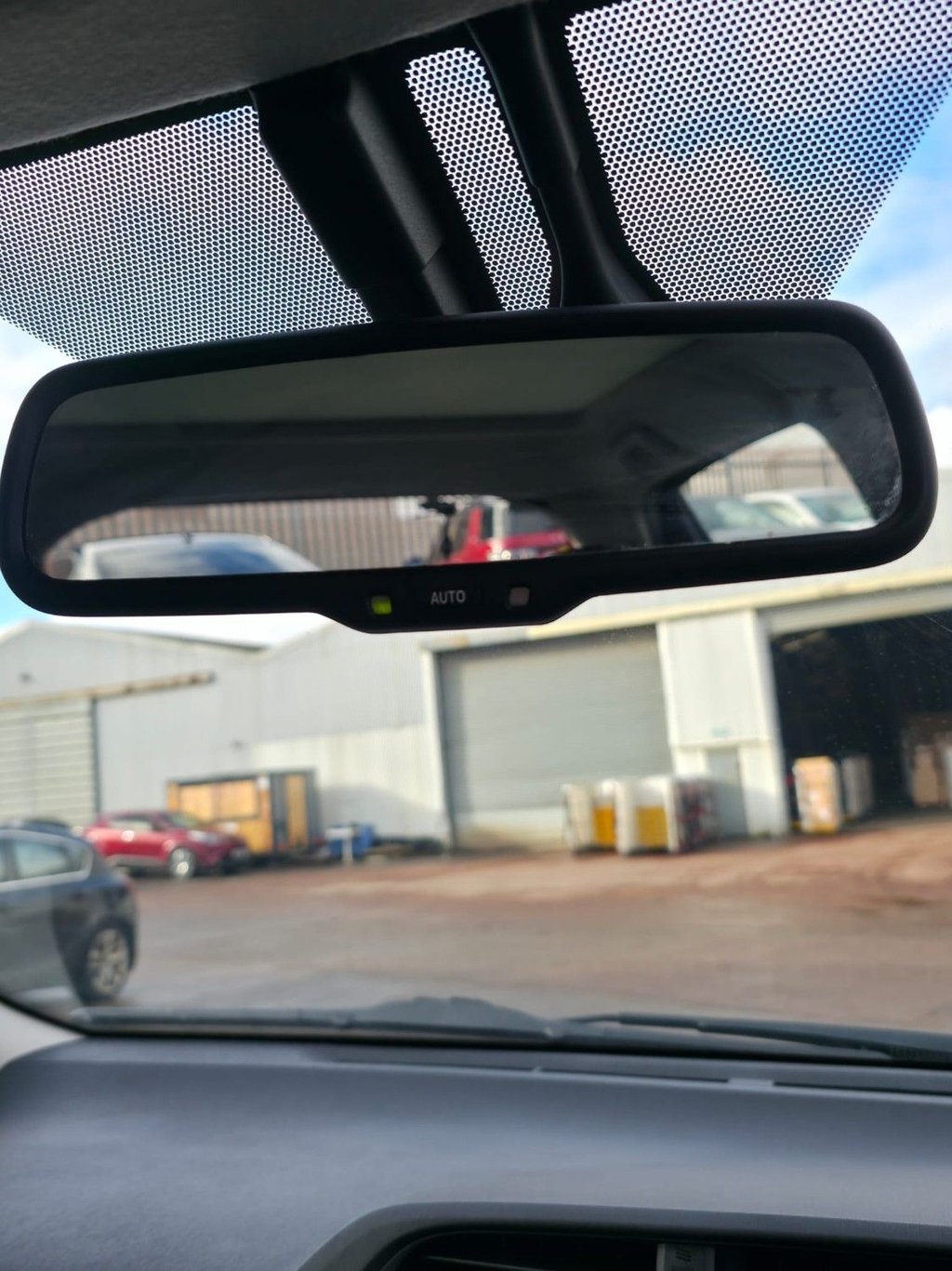 Used Toyota Yaris 2013 for sale - 77451845: Photo 30