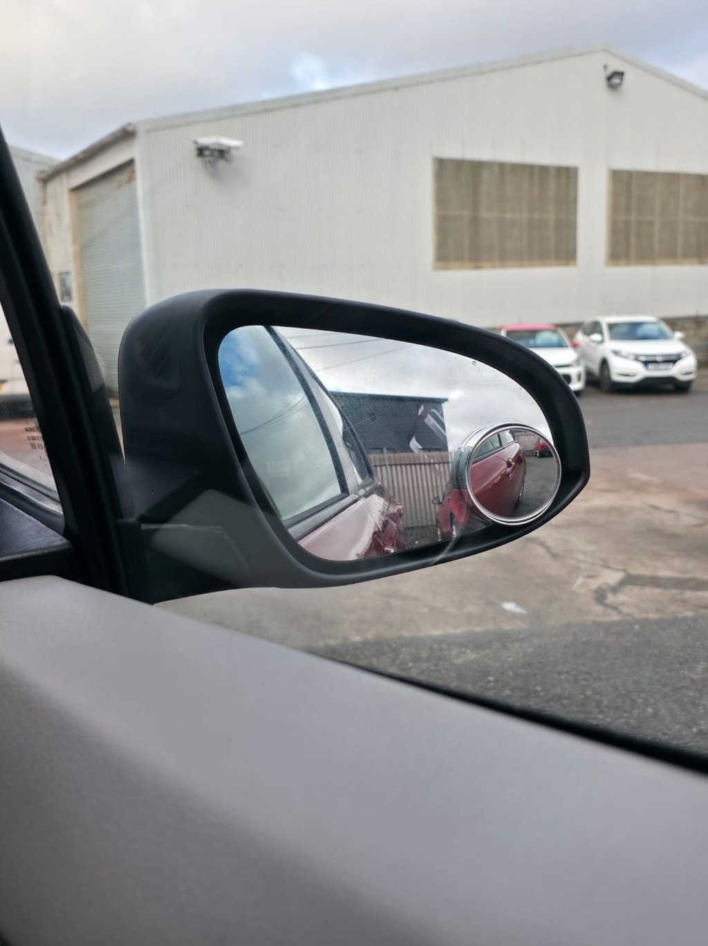 Used Toyota Yaris 2013 for sale - 77451845: Photo 34