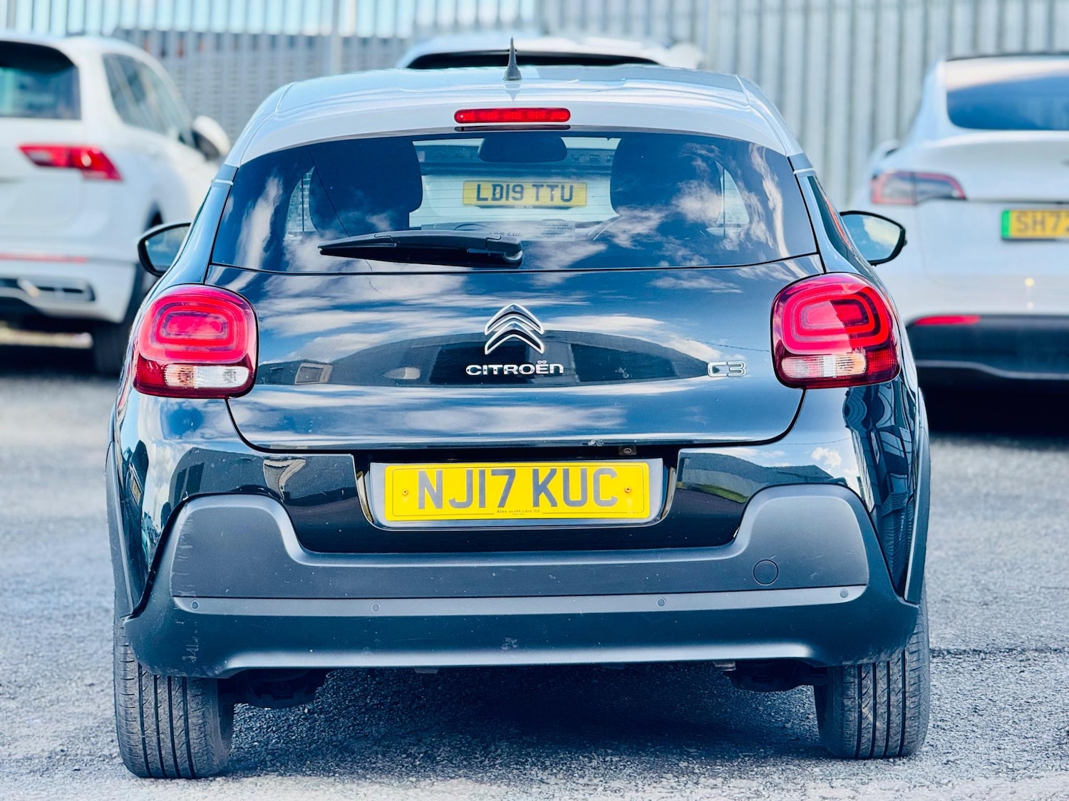 Used Citroen C3 for sale - 76997704: Photo 19