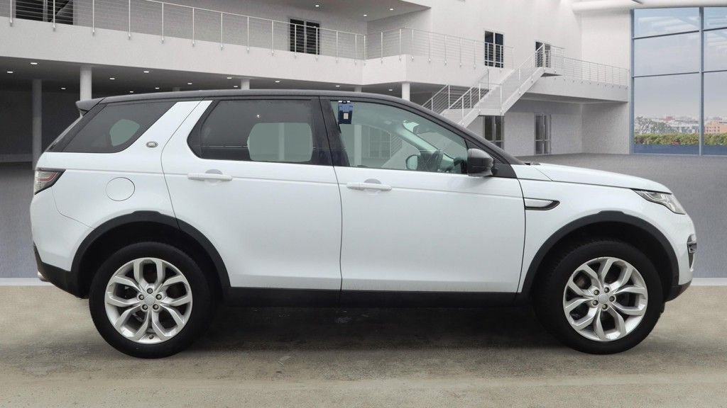 Used Land Rover Discovery Sport 2015 for sale - 77463967: Photo 9