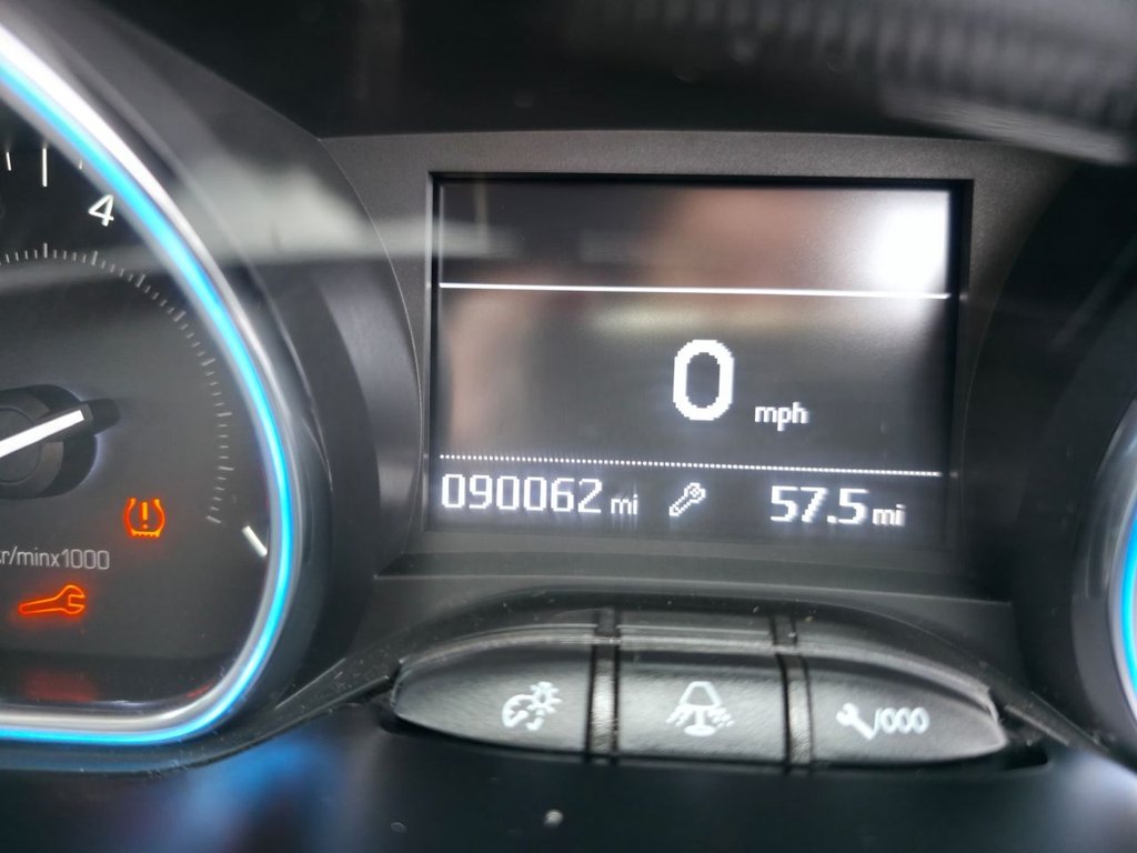 Used Peugeot 2008 2018 for sale - 77936061: Photo 8