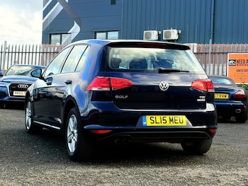 Used Volkswagen Golf 2015 for sale - 76996659: Photo