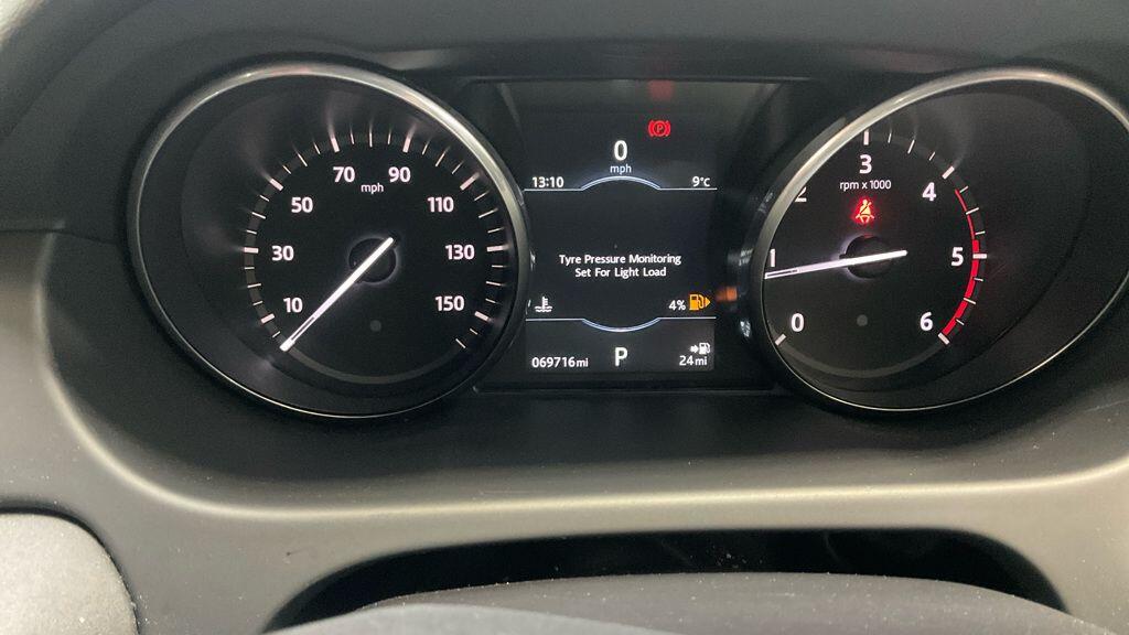 Used Land Rover Discovery Sport for sale - 76728404: Photo 10