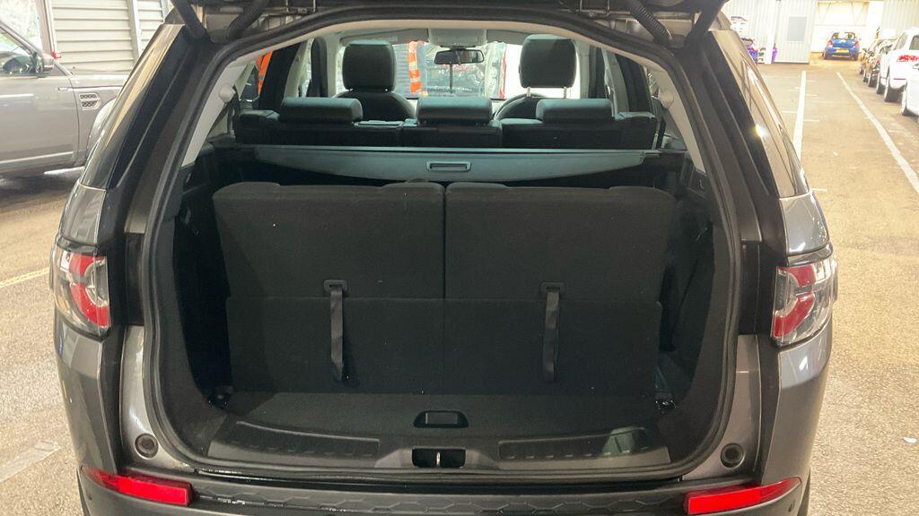 Used Land Rover Discovery Sport for sale - 76728404: Photo 11