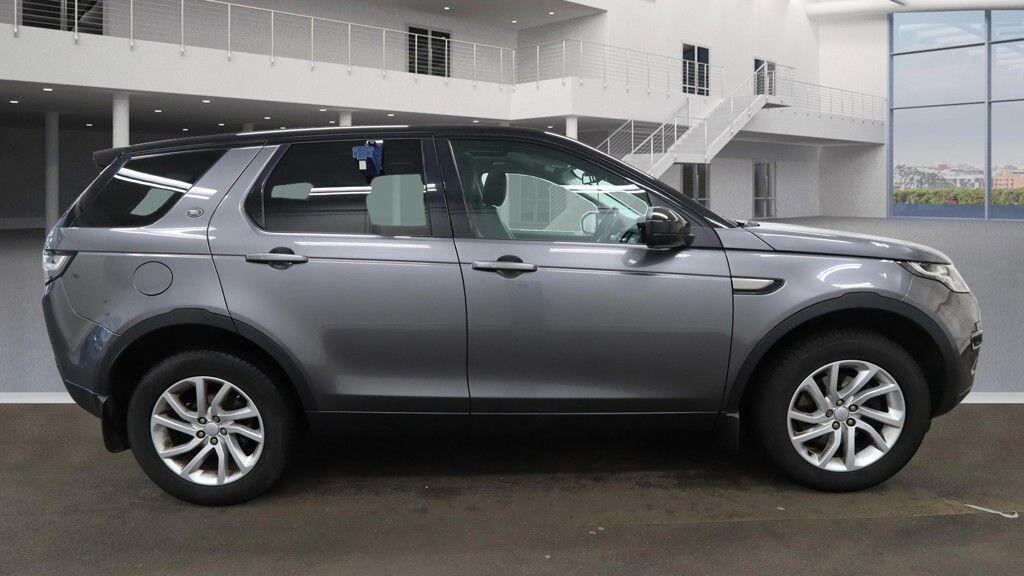 Used Land Rover Discovery Sport for sale - 76728404: Photo 5