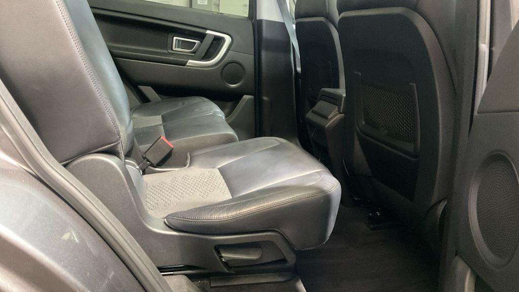 Used Land Rover Discovery Sport for sale - 76728404: Photo 8