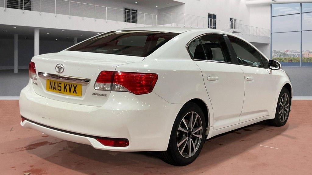 Used Toyota Avensis 2015 for sale - 77748539: Photo 4