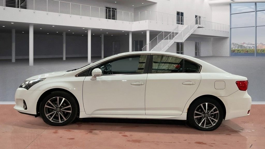 Used Toyota Avensis 2015 for sale - 77748539: Photo 6