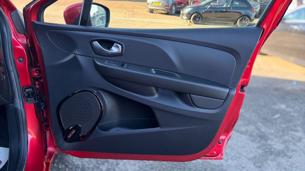 Used Renault Clio 2019 for sale - 77499283: Photo 30