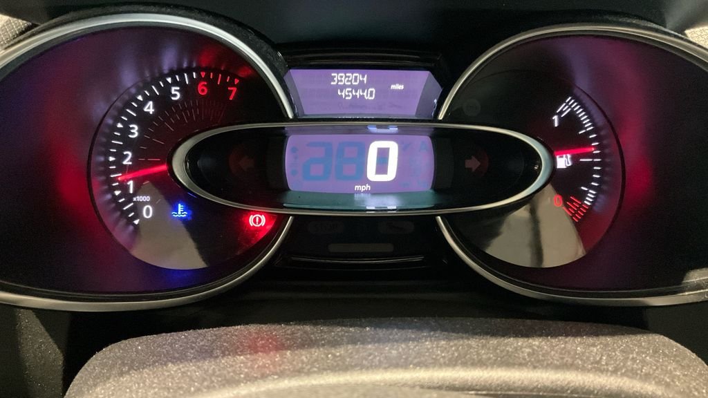 Used Renault Clio 2019 for sale - 77499283: Photo 8