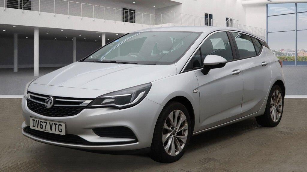 Used Vauxhall Astra 2017 for sale - 77097761: Photo 2