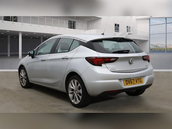 Used Vauxhall Astra 2017 for sale - 77097761: Photo